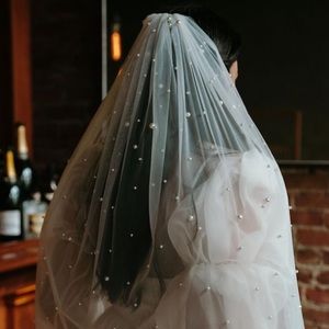 Beautiful Cathedral length Pearl beaded veil. NEW. Light ivory